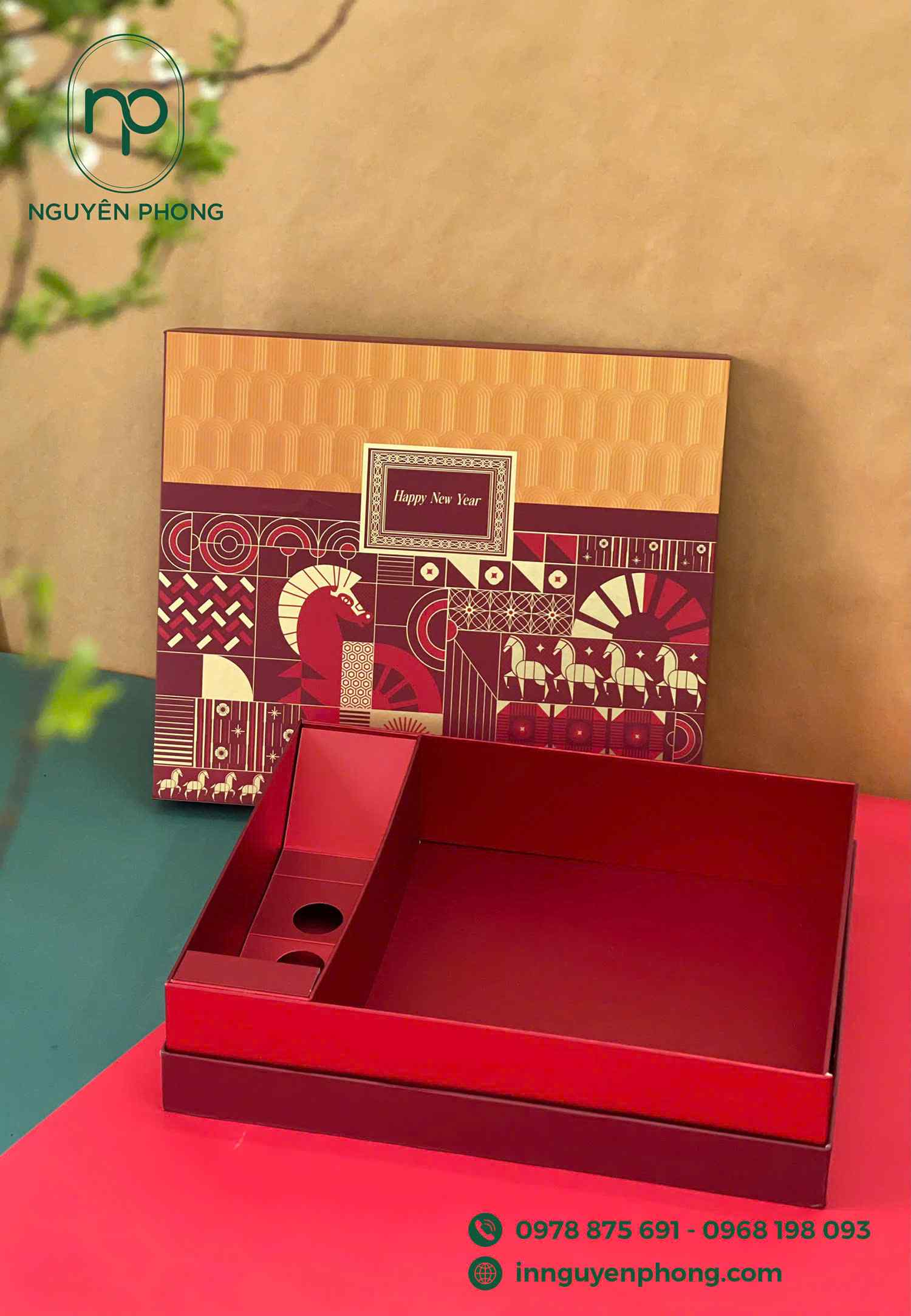 Chất liệu hộp quà Tết – Cứng cáp, sang trọng, thân thiện môi trường
